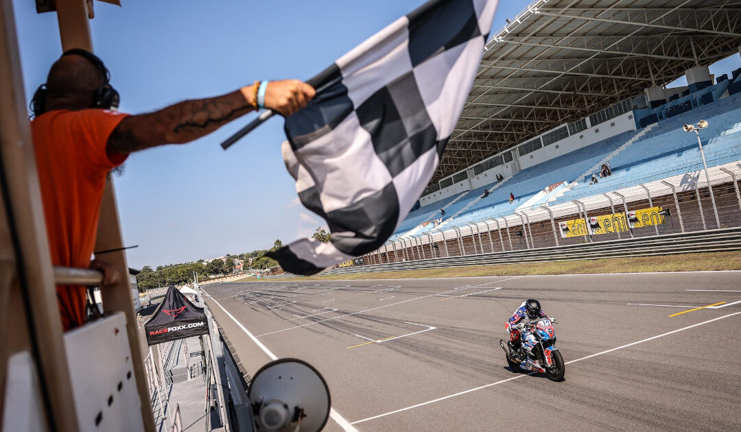 Mais rápidos apesar do longo defeso e das ausências! Ronda 5 dos Troféus de Naked Bikes 2022